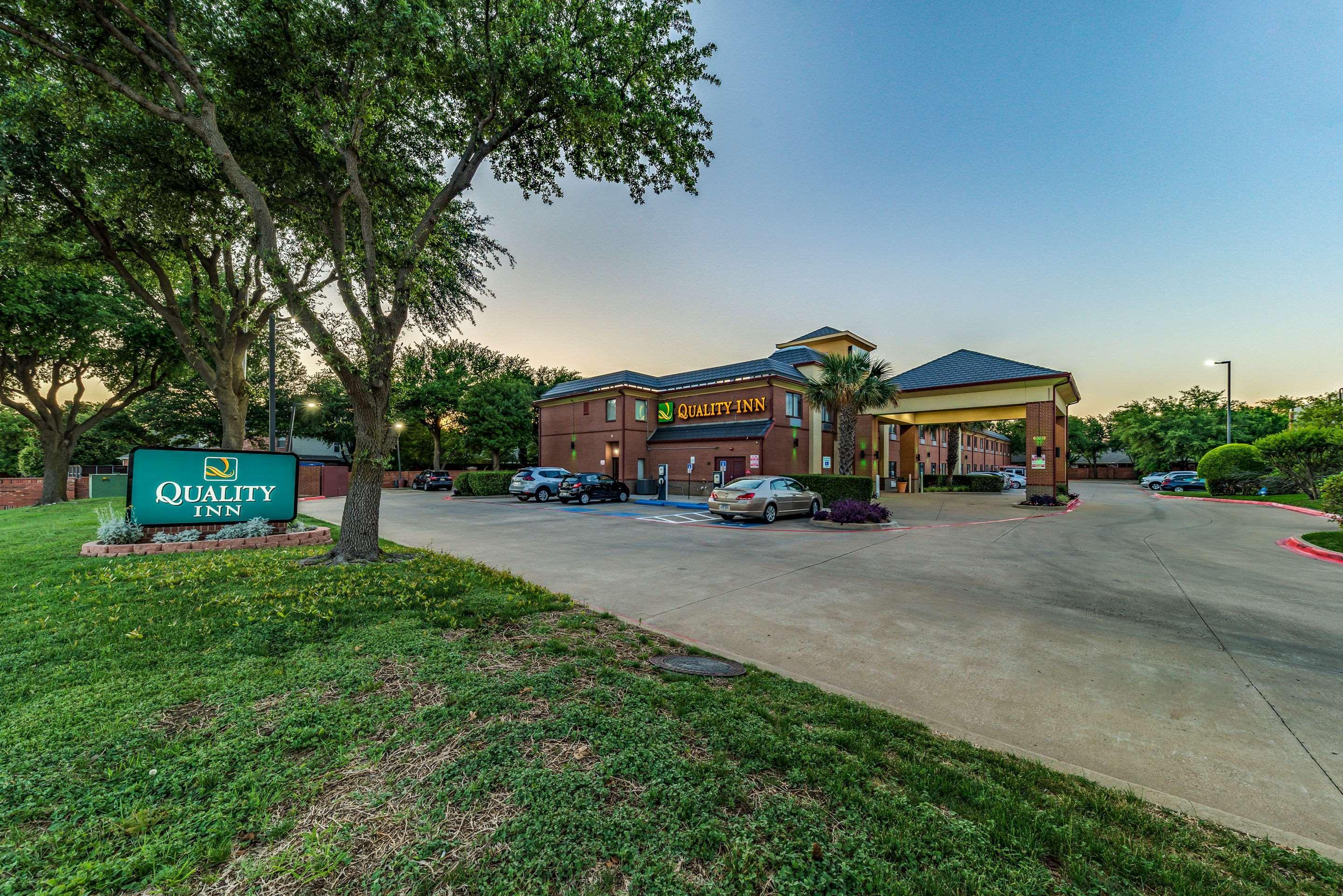 Quality Inn West Plano - Dallas Exterior photo