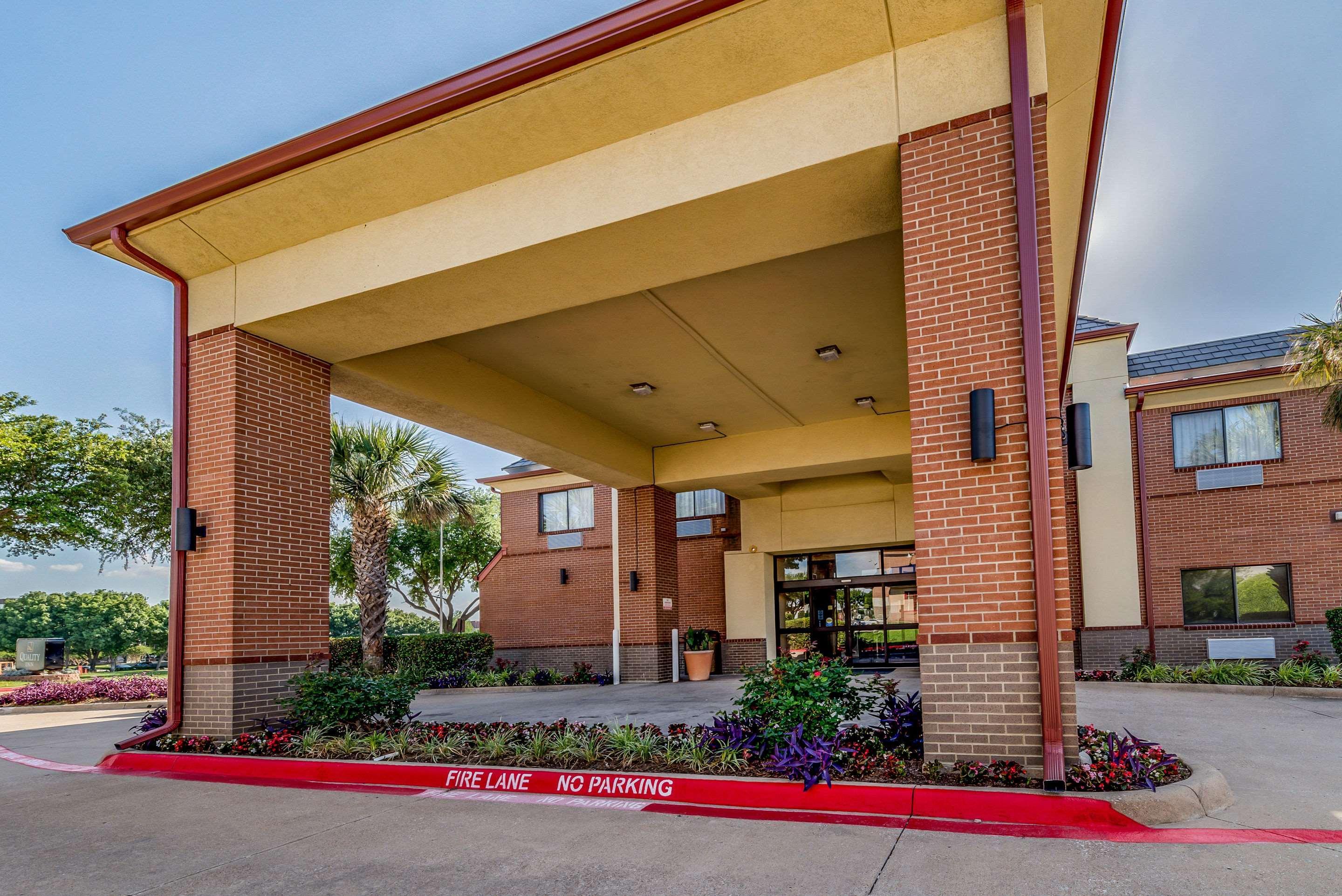 Quality Inn West Plano - Dallas Exterior photo